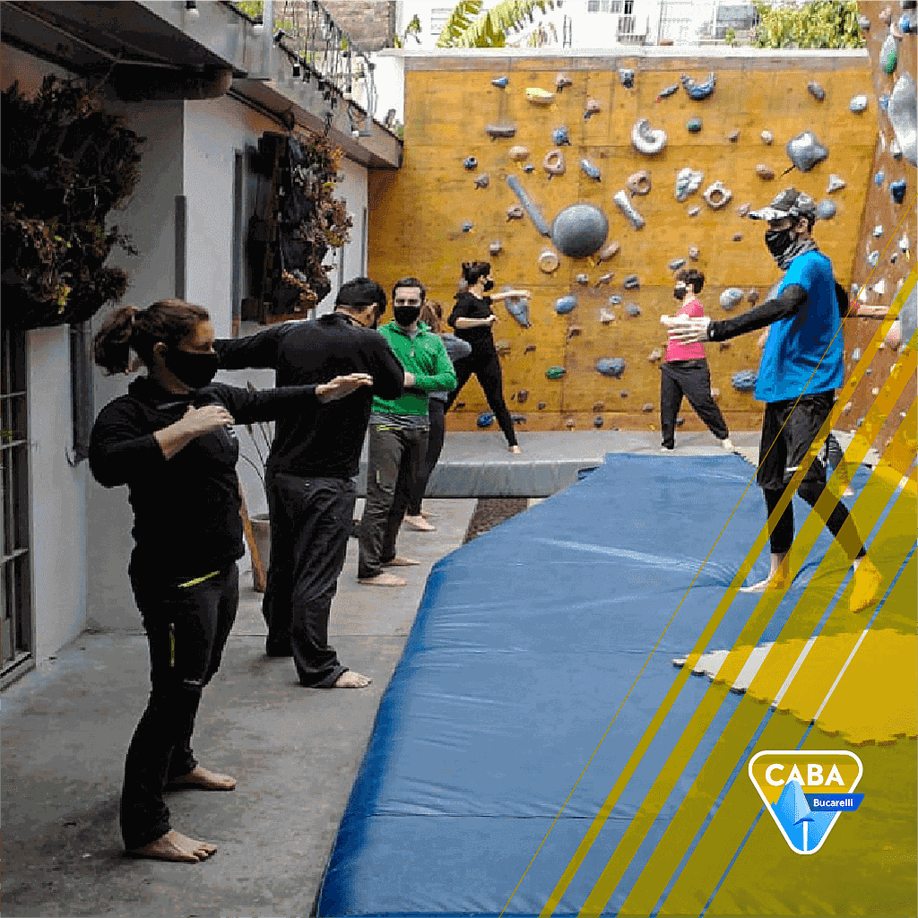 Bucarelli - Clases de escalada (Adult@s)